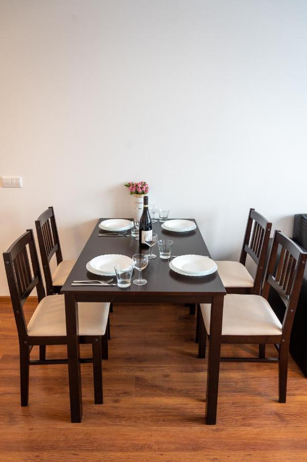 Sunny 1Bdr Apartment Near Center София Екстериор снимка