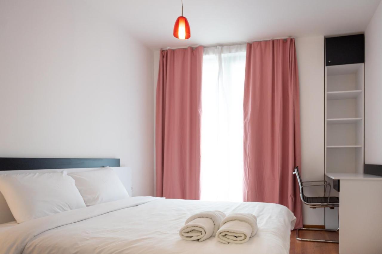 Sunny 1Bdr Apartment Near Center София Екстериор снимка